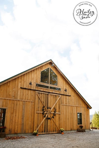 Barn wedding in Maine