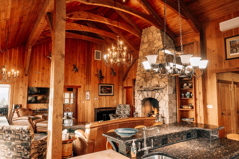 luxury lodging and event venue in maine