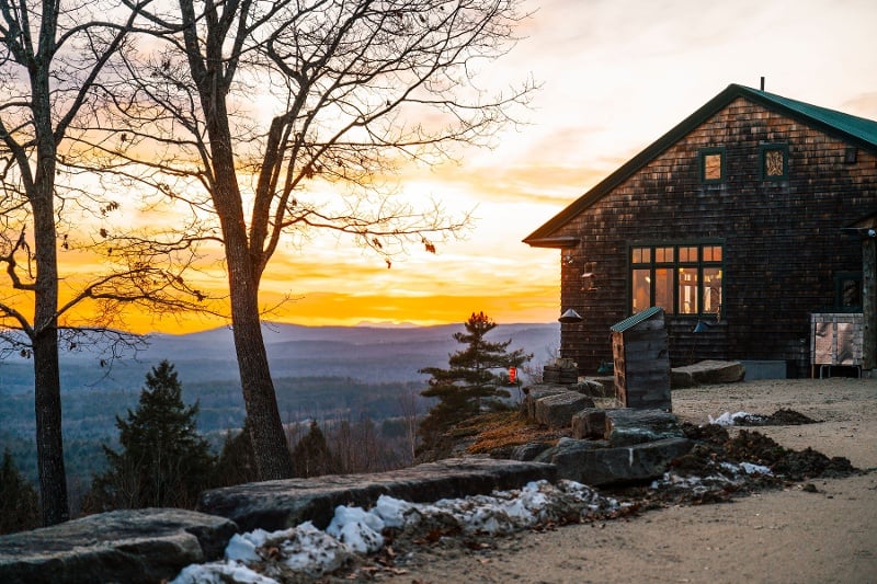 mountain lodge in maine